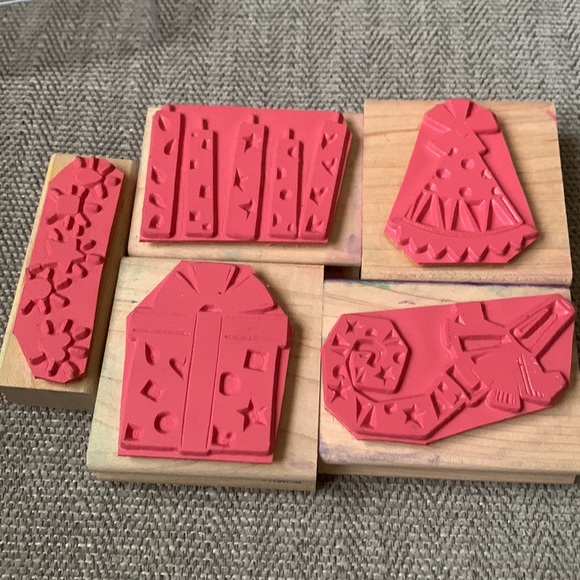 Party Favors S525 stamp set - Picture 5 of 7